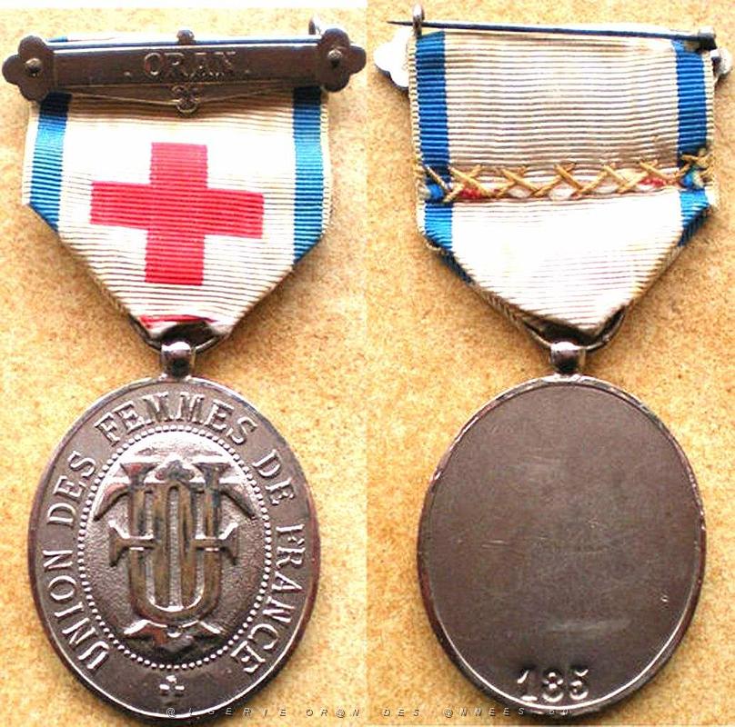 MEDAILLES D AFN 124.jpg